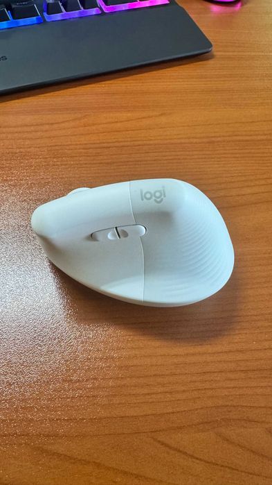 Мишка Logitech Lift