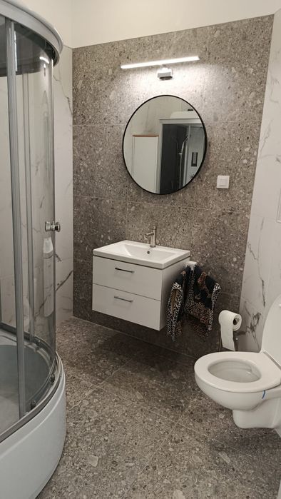 Inchiriez casă 3 camere  ultracentral (Mociulschi)