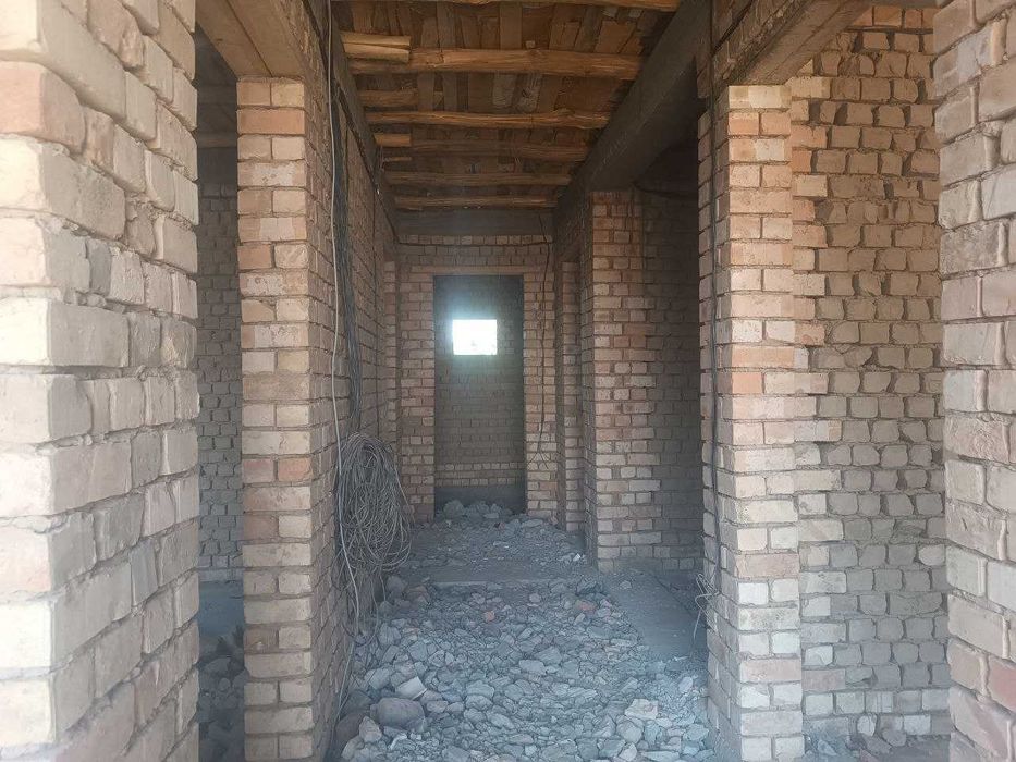 Участок 6 соток в Янги Бирлик (Кибрай) + коробка дома