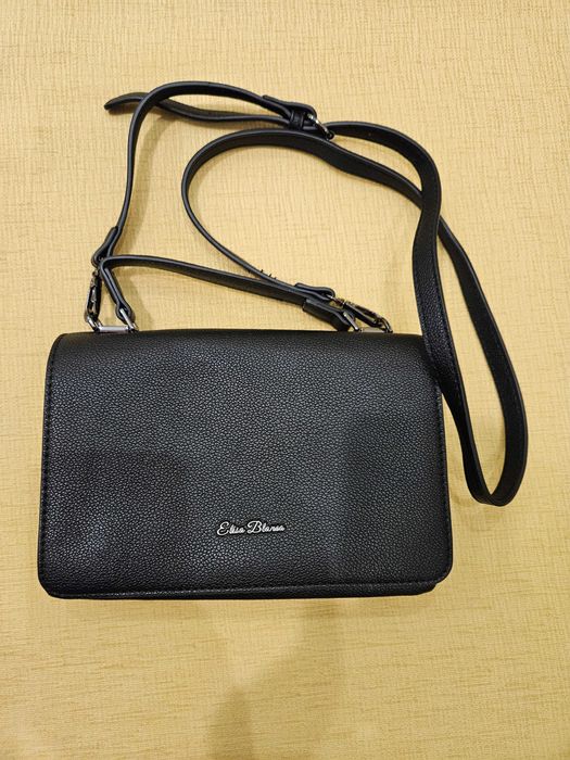 Дамска черна чанта