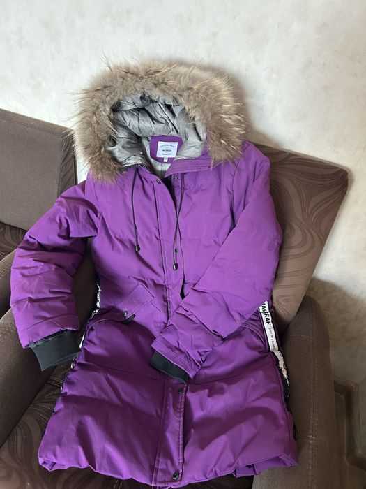 Продам зимние куртки б/у