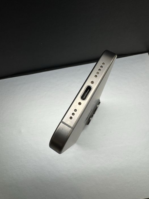 iPhone 15 Pro 128GB Natural Titanium