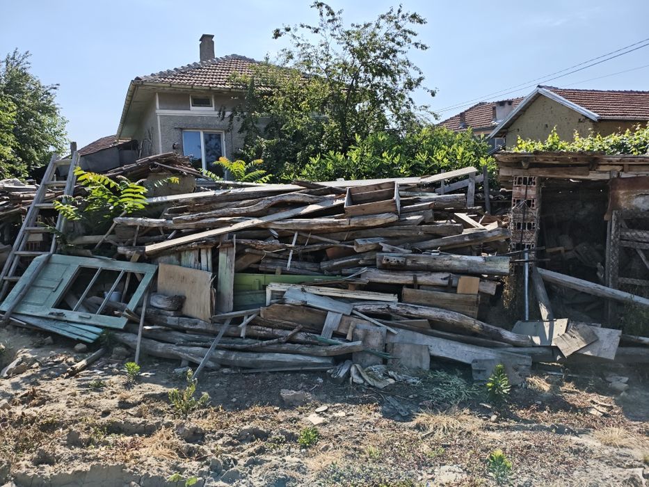 Сухи Дърва за огрев разумна цена село Ресен