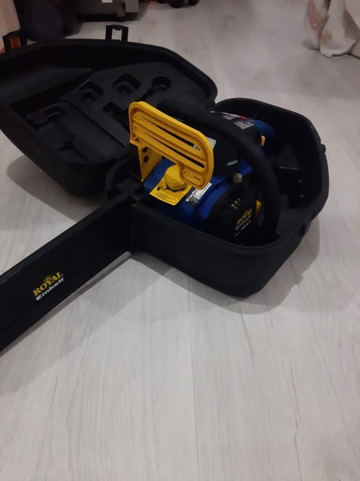 Продам новую бензопилу