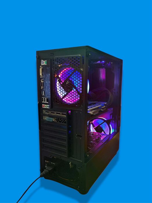 Intel Xeon 1220 v3( i5 4590), 16 gb RAM, SSD+HDD 500, AMD RX 570