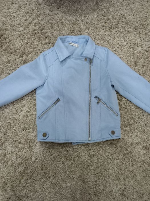 Куртки на девочку