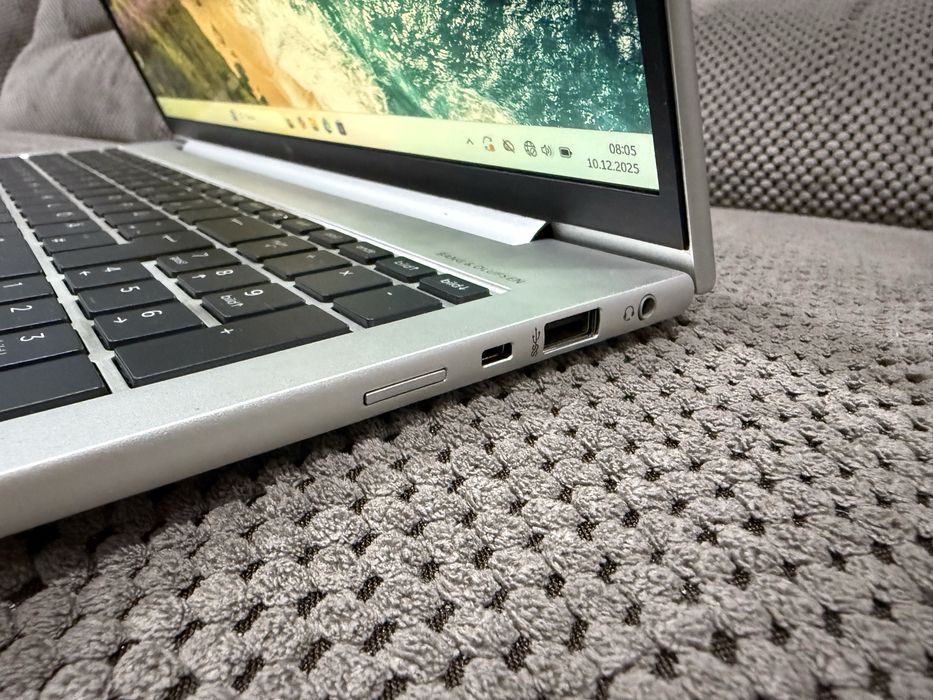 HP Elitebook 860 G10 i5 1345u 16gb 512Gb