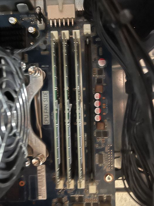 256GB RAM Server SK hynix DDR4 ECC Registered RDIMM 2400MHz – 8x32GB PC4-2400T