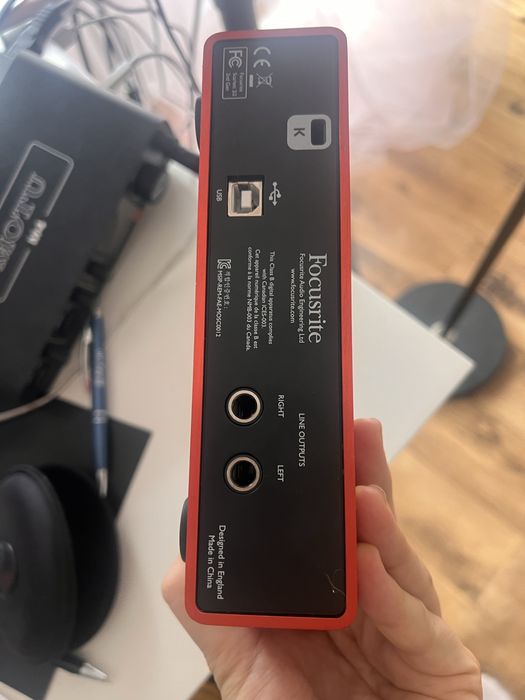 Scarlett Focusrite 2i2 second generation