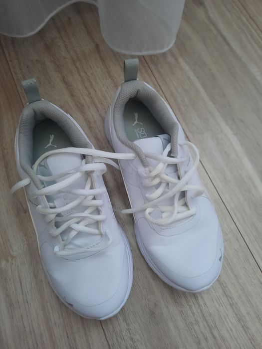 Adidasi Puma marimea 36