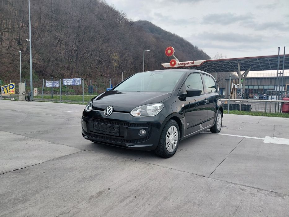 Vw Up 1000 benzina an 2014 euro 5 Km 132000  Clima funcțională!