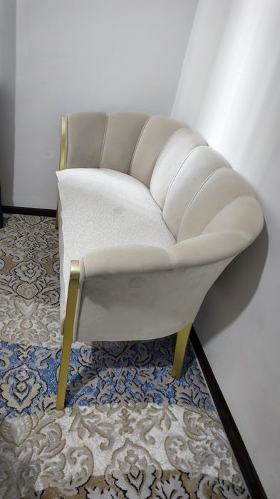 Продается диван, divan sotiladi