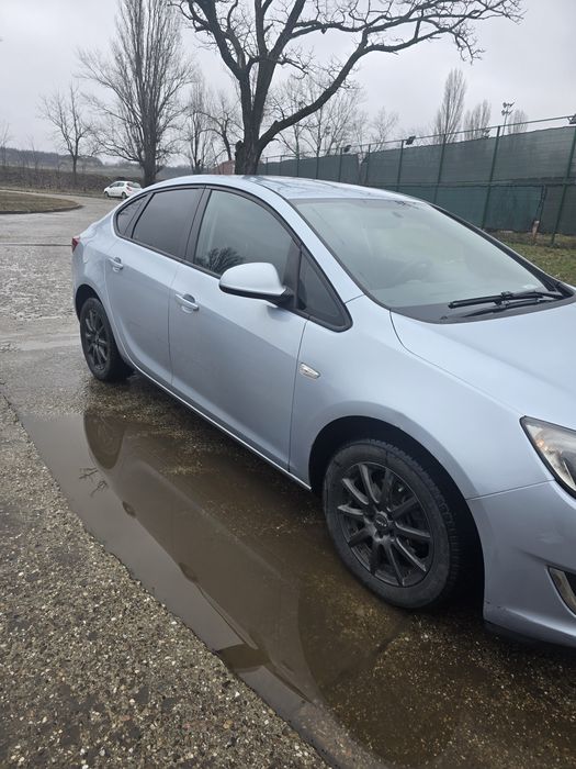 Vand Opel astra J 2014