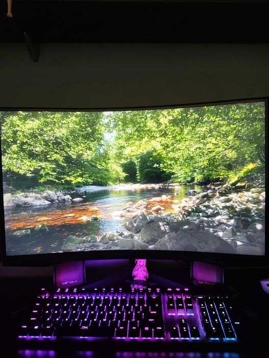 Samsung Odyssey G5 Монитор
