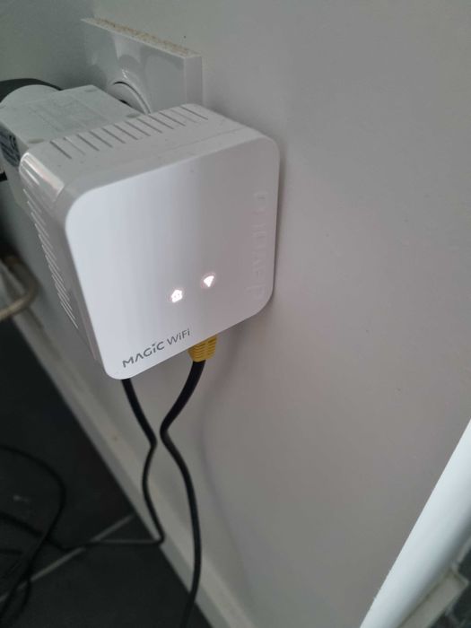 Adaptor wireless Devolo Magic 1 Wi-Fi mini, alb 1200 Mbps