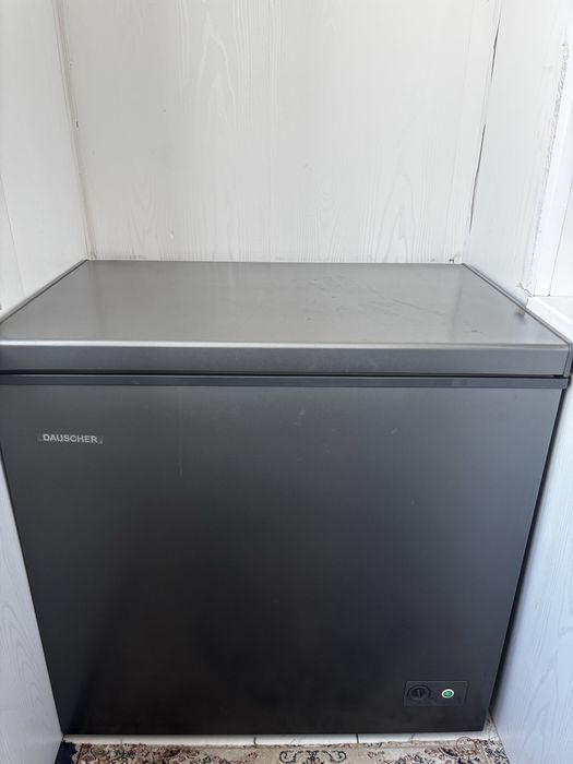 Продам морозильную камеру
