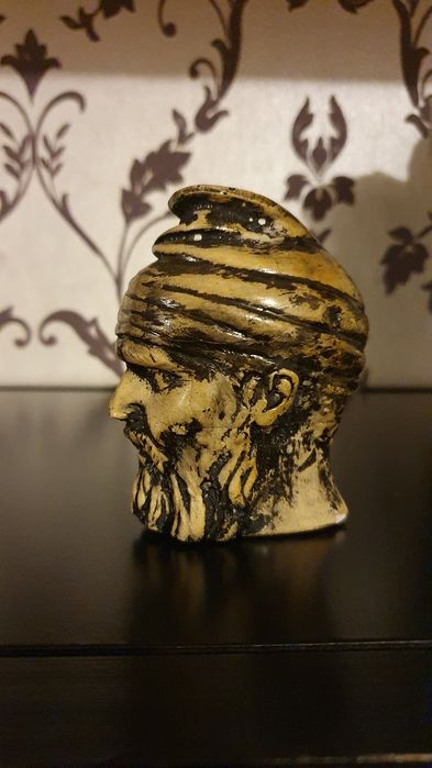 Figurina cap dac din rasina