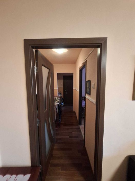 Apartament spațios 4 camere et 3 – Tractorul, Brașov | 76,6 mp utili +  balcoane | Luminos, practic și gata să devină „acasă”