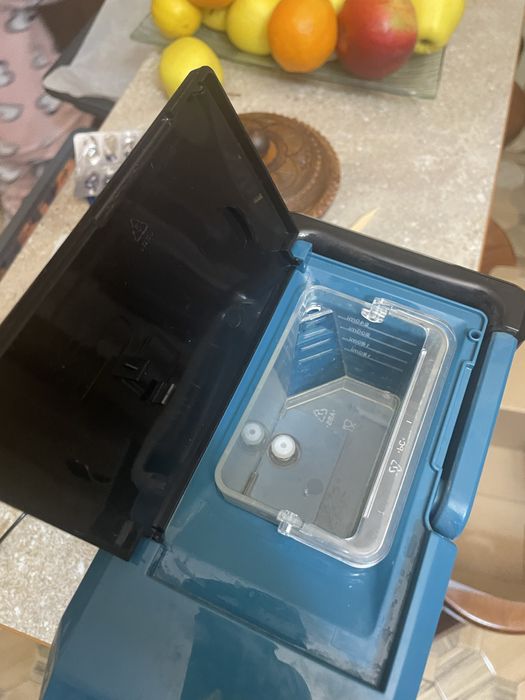 Vând cafetieră Makita