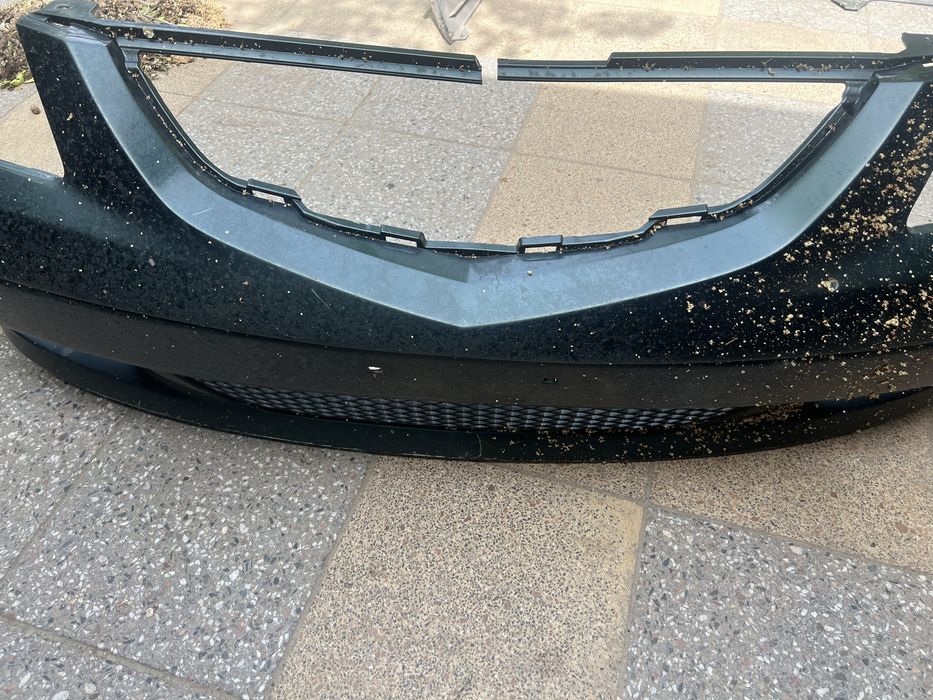 Передний бампер Mazda MPV 2002