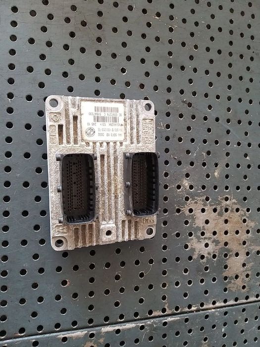 Ecu calculator motor 1.4 b fiat grande punto 199 5sf3m2d032 bc0097274c 51847330