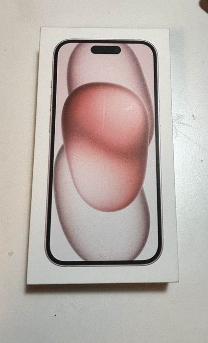 IPhone 15 pink 256GB + 23 калъфи+протектори за камера