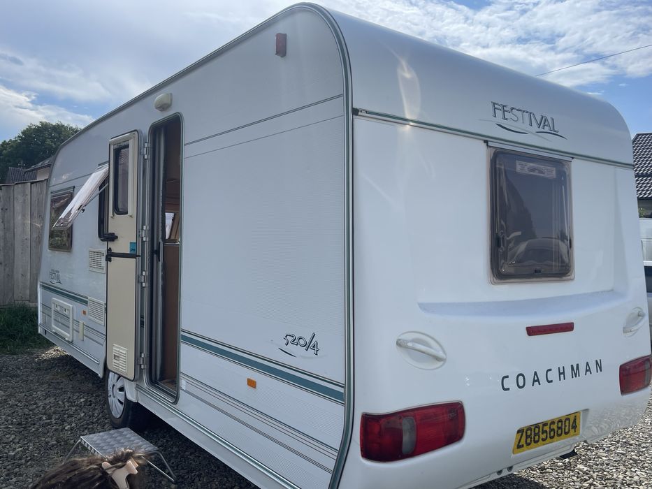 Rulota coachman  din 2002  cu motor mover