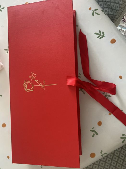 Коропка для клубника в шоколаде