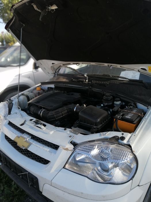 Продам ниву шевролет.