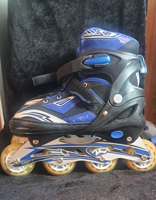 Продавам ролери 39