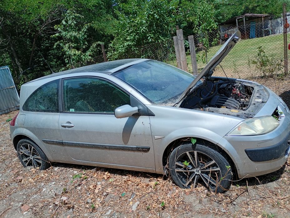 Vând piese second-hand