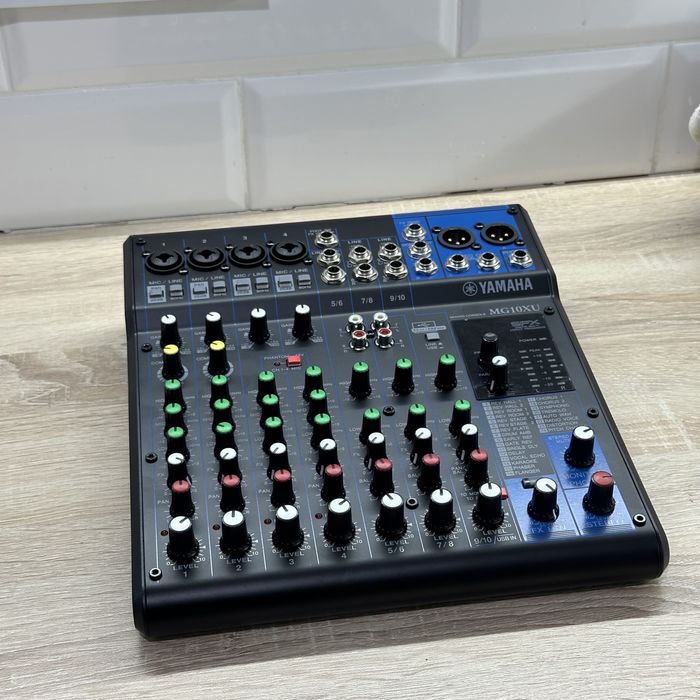 Yamaha mg06X микшер