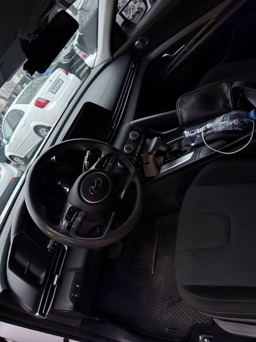 Hyundai elantra   нахт ёки банк сотилади