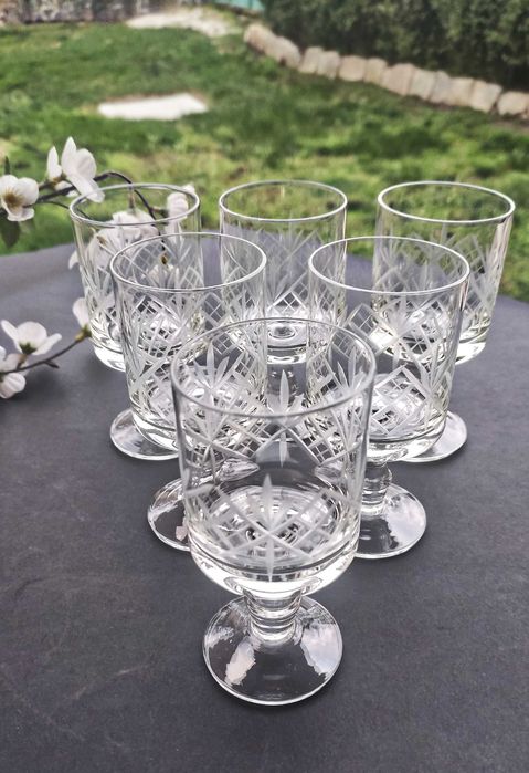 Сервиз от 6 бр.български кристални чаши за аперитив