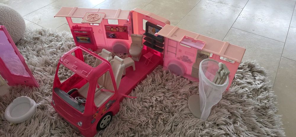 Rulota, barca,garderoba păpuși Barbie