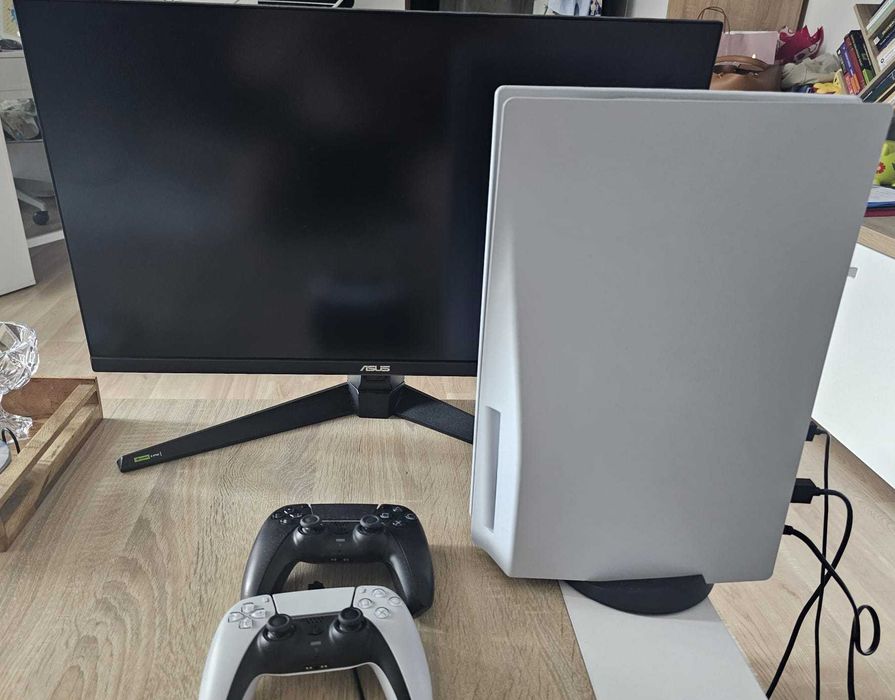 Sony PlayStation 5 Disc Edition – PS5 Disc 1000GB + 2 controllere + ASUS TUF 27" 1440p 170Hz + 10 jocuri