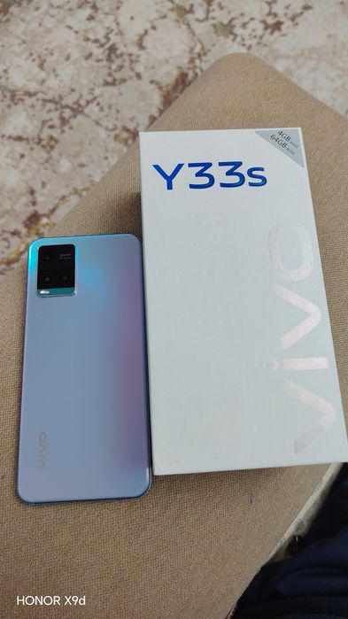 смартфон және вайвай роутер