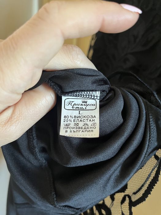 Елегантна дантелена официална рокля