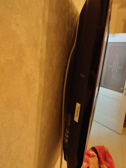 Продам телевизор "LG"