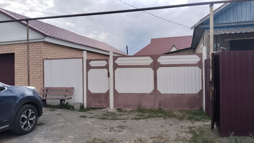 Ворота б/у с калиткой без труб