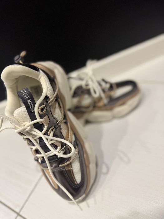 Сникърси Steve Madden