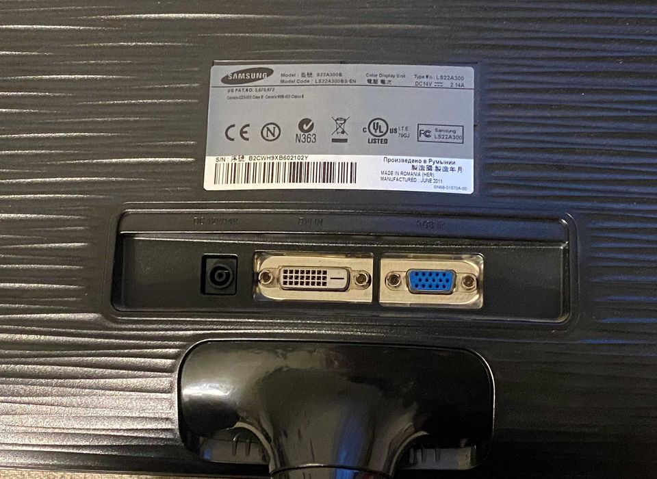 Monitor LED Samsung SyncMaster S22A300B - defect