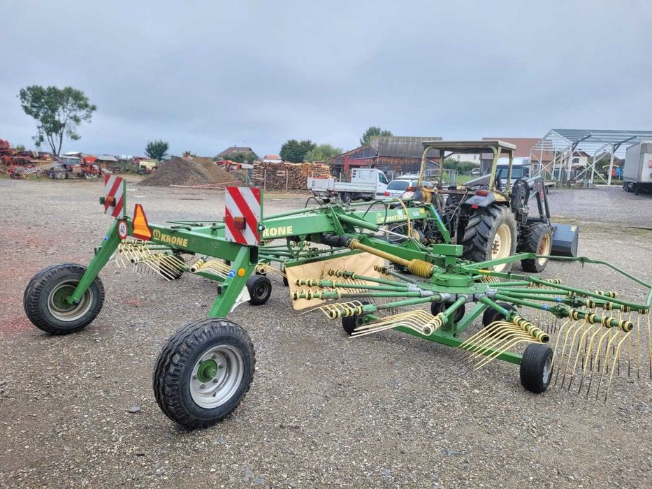 Greblă de adunat fan dublu Krone