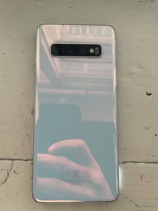 Саммунг галакси S 10
