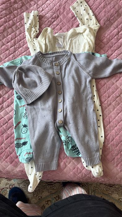 Детские вещи для девочки и мальчика