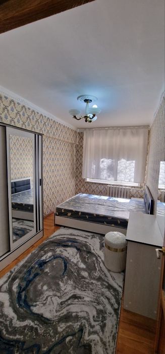 Юнусабад 4 Билюр 2/1/4 балкон 2х6м, мебель и техника