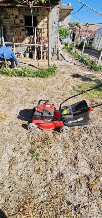 Косачка бензинова