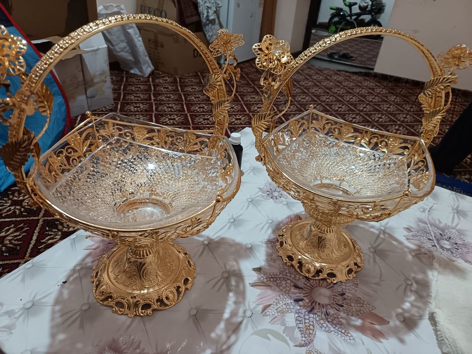 Срочно алма ваза сатылады