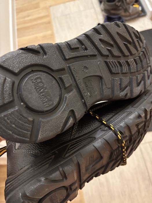 Продам ботинки зима