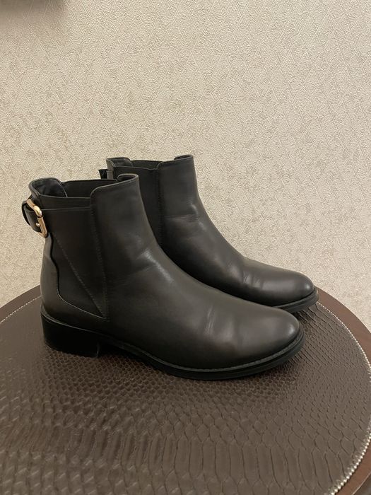 Женские кожаные ботинки Basconi
